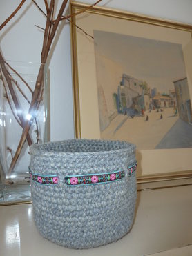 Gehäkeltes Körbchen