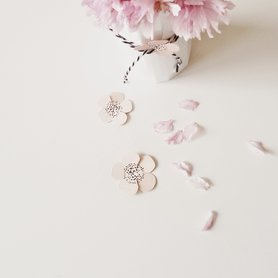 {DIY // Blumen"vasen" mal anders...}