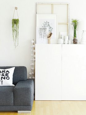 {Hängende Perlenschnur...}