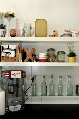 Regale in der Küche 2