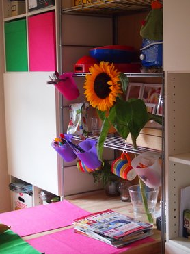 Wohnkueche - Schraenke aufhaengen? UNMOEGLICH!