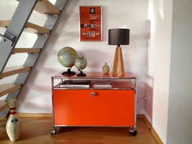 USM unter der Treppe