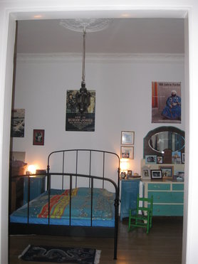 Blick ins Schlafzimmer