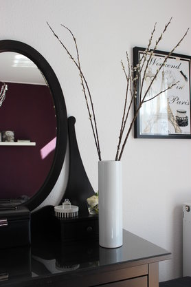 Spiegelkommode im Schlafzimmer