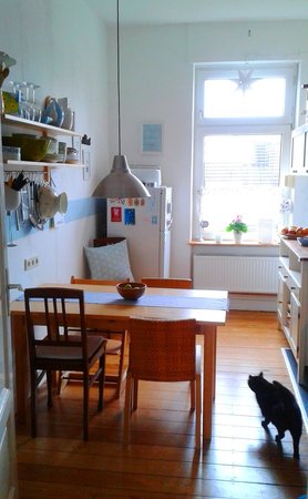 Linker Blick in die Küche