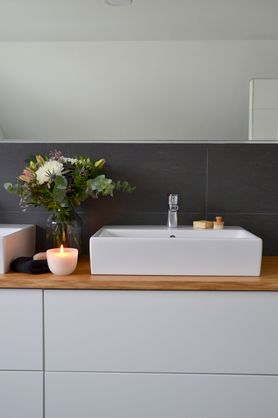 Frische Blumen sehen nicht