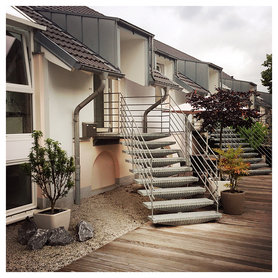 Begrünter Bootssteg