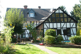 Häuschen im Grünen