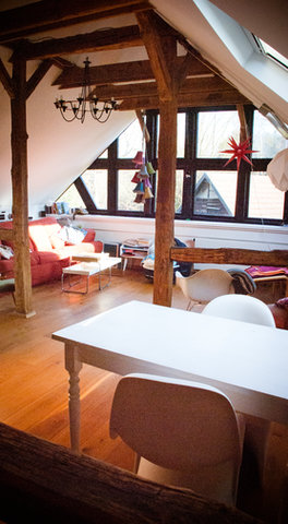 Wohnzimmer links