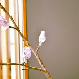 Japanische Blüten aus Zeitung