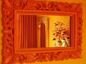 Spieglein, Spieglein an der Wand;