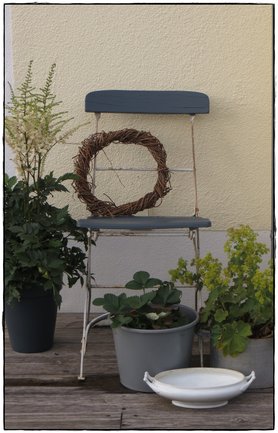 Alter Stuhl - Neuer Anstrich    