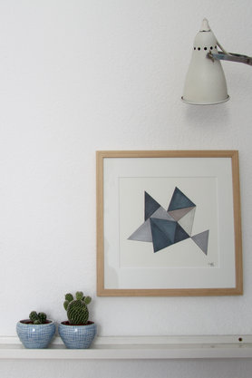 stillleben mit dreiecken und kakteen