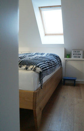 Schlafbereich in unserer offenen Galerie unterm Dach