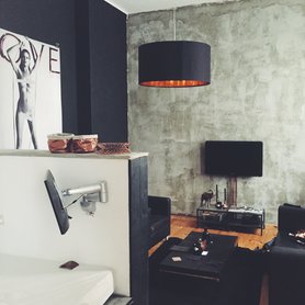 BLACK CONCRETE EIN ZIMMER WOHNUNG