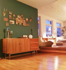 Kleine Ahnengalerie in Gold-Jade ohne Katze...! 😉