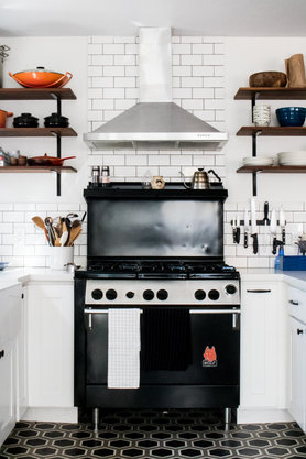 Das Herzstück: ein alter Gasherd (von 1986)