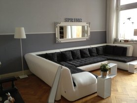 Blick ins Wohnzimmer