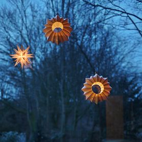 Blaue Stunde mit Kerzenschein.Euch