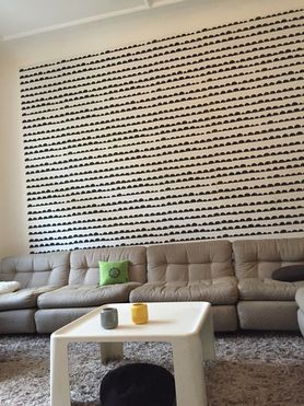 Halfmoon Tapete hängt endlich