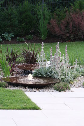 Kleiner Gartenausschnitt ...
Die Kabel