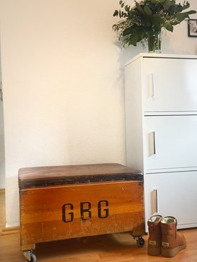 Endlich ist er da :relaxed: Turnkasten DIY  im Flur als Schuhkiste