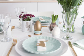 Unser Ostertisch wird mint & gold... 