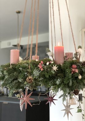 Nun hängt er wieder