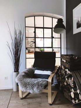 Stallfenster zwischen Küche und Wohnbereich