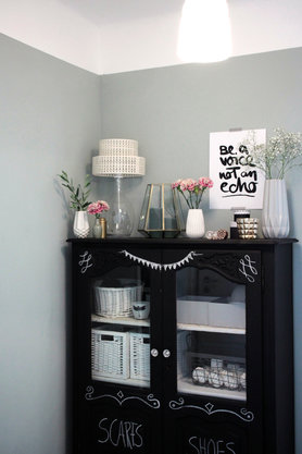 Neuer Flur mit Deko in Mint & Gold