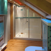 Duschbereich unter der Dachschräge